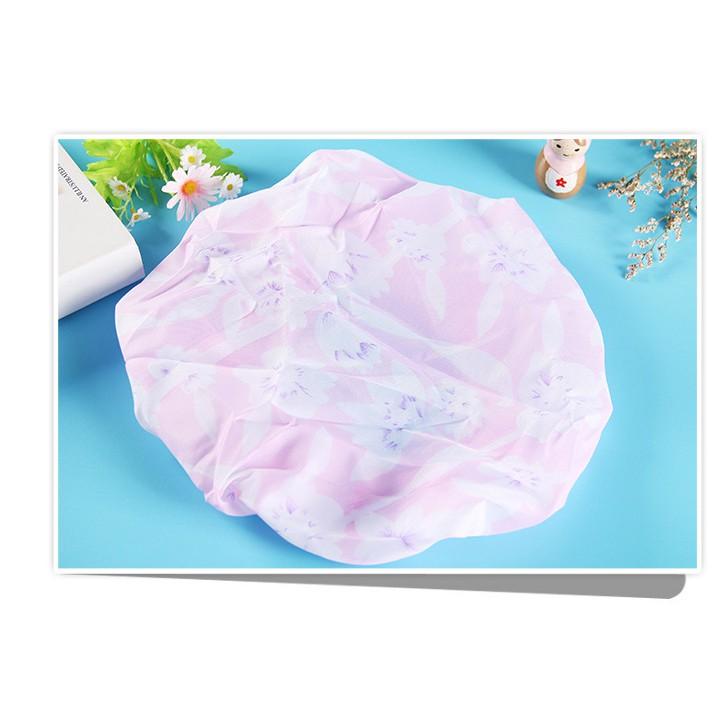 Mũ nilon trùm đầu khi tắm mầu ngẫu nhiên