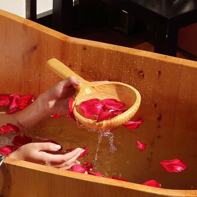 Gáo gỗ múc nước