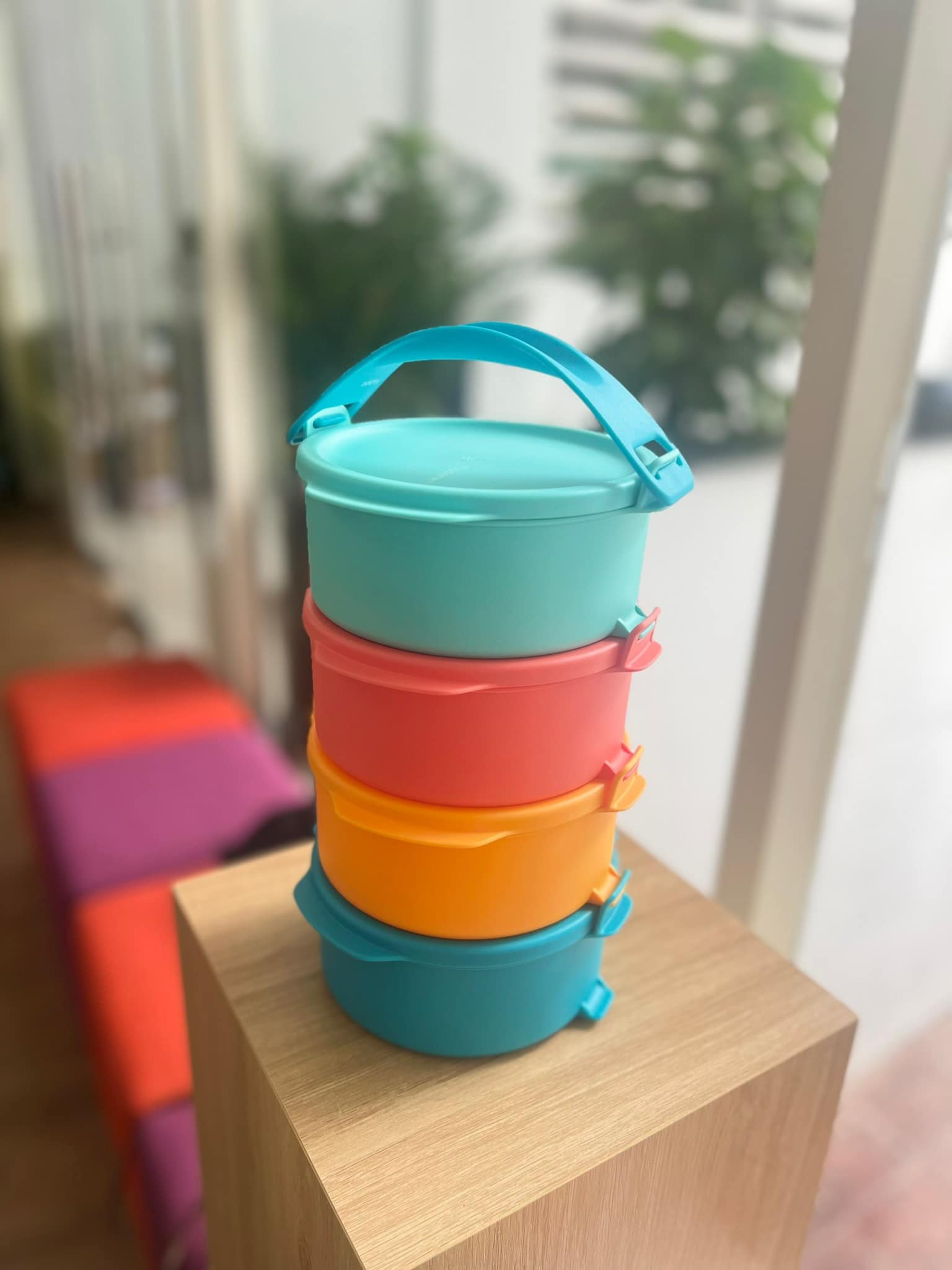 Bộ Hộp Cơm Tupperware Small Round Click To Go