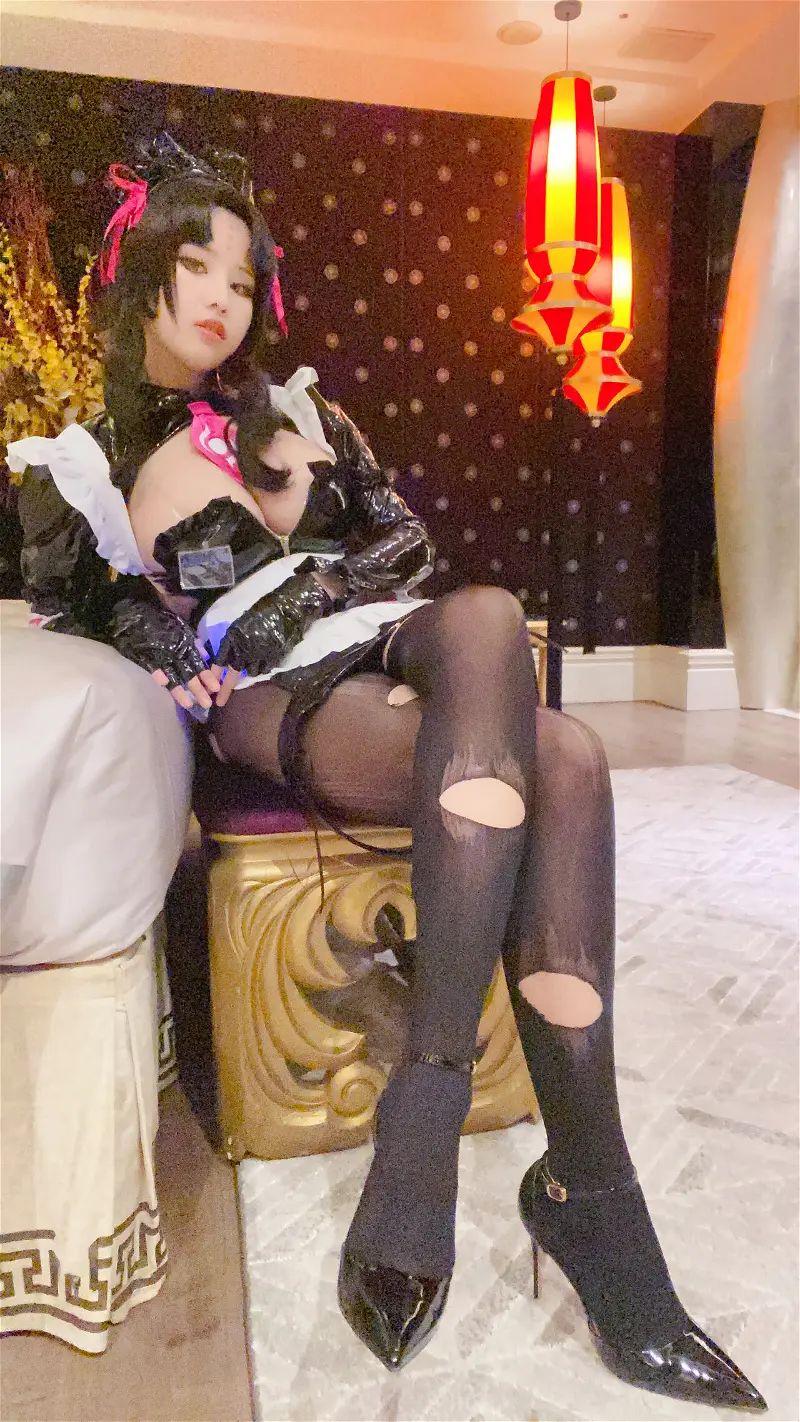 hình cosplay chapter 370 37