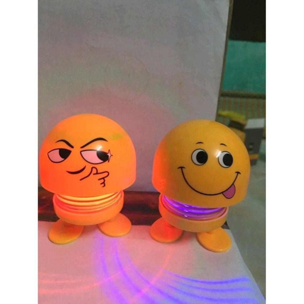 THÚ NHÚN EMOJI CÓ ĐÈN LED GẮN XE