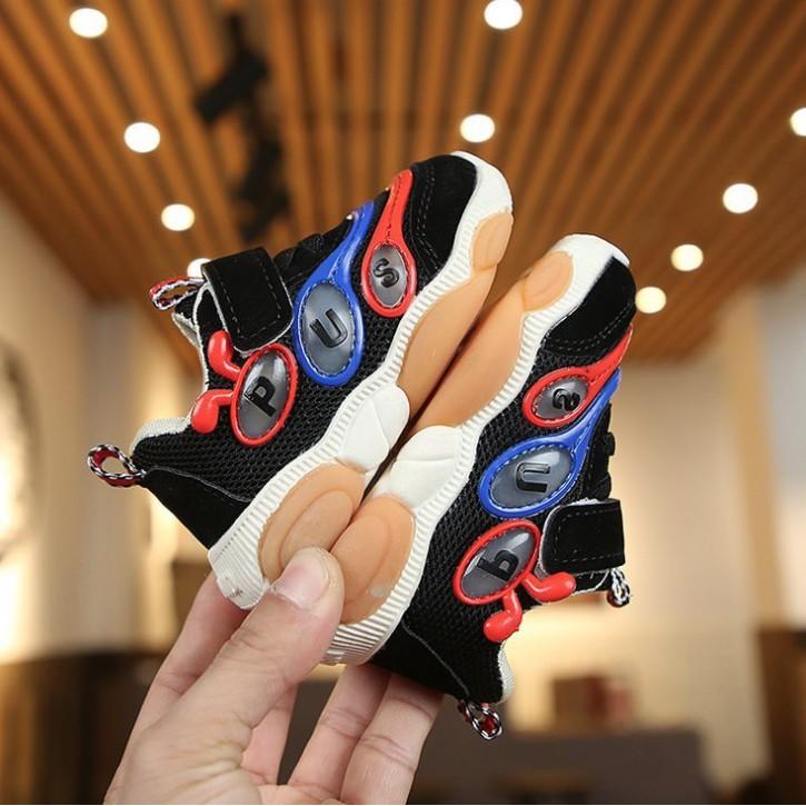 Giày tập đi, giày sneaker, giày thể thao heo Peppa (3 màu)