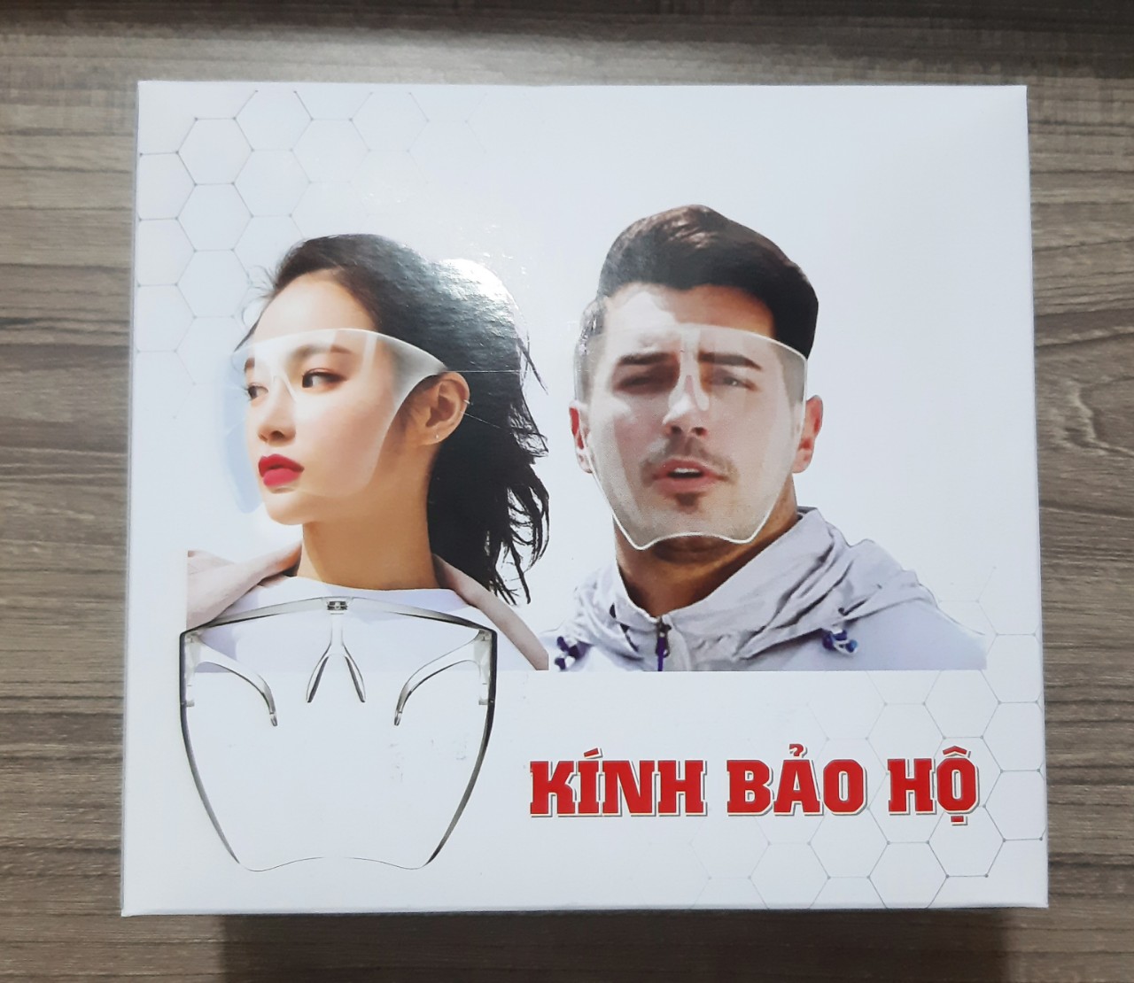 kính chống giọt bắn, kính chắn giọt bắn, kính bảo hộ