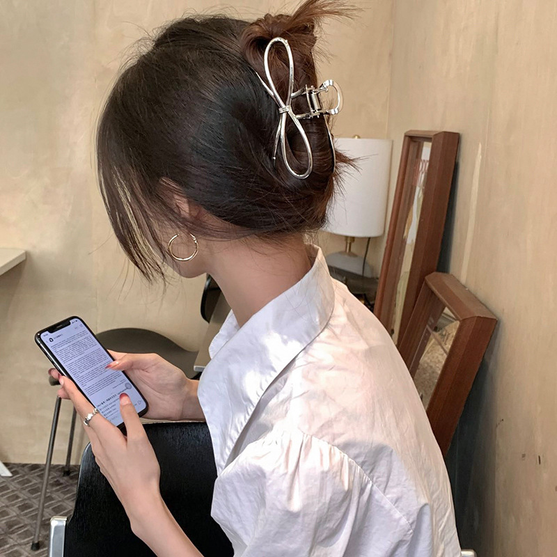 Kẹp tóc càng cua nữ kim loại màu bạc, kẹp tóc cá mập hình nơ, phụ kiện thời trang nữ sang chảnh và cá tính, kẹp Hàn Quốc