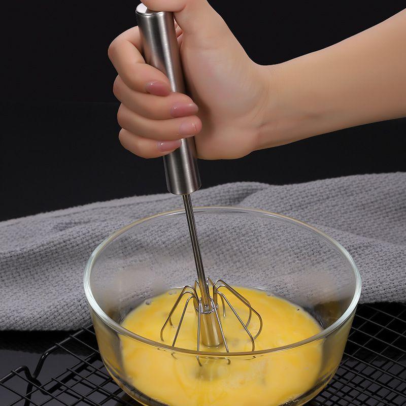 Cây đánh trứng, đánh kem tạo bọt xoay 360 độ Chumdecor IN1