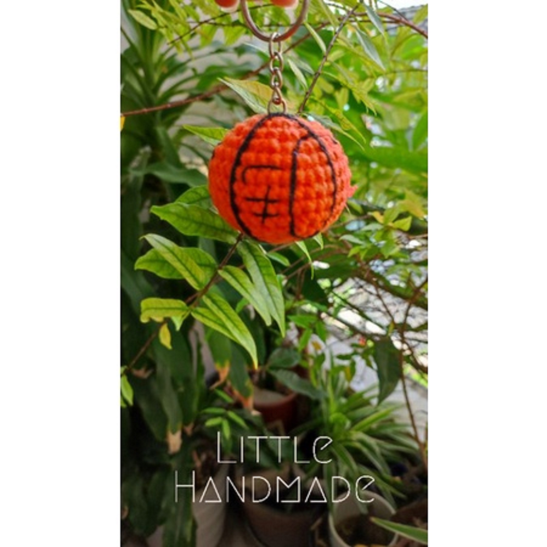 Móc khoá bóng rổ bằng len handmade