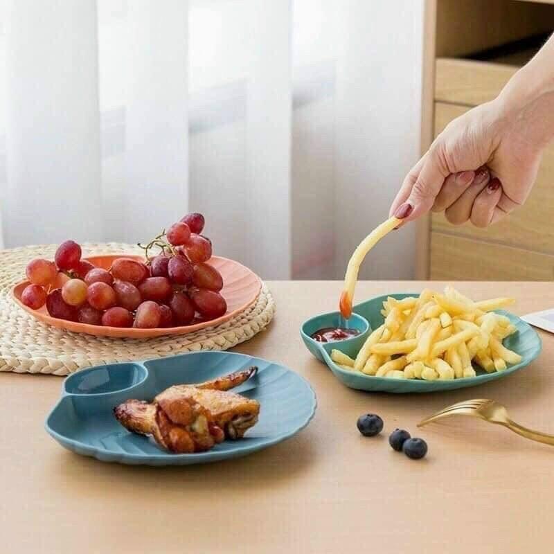 Đĩa nhựa vỏ sò - Đĩa nhựa đựng trái cây, đồ ăn hình vỏ sò có ngăn đựng sốt chấm