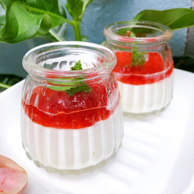 Hũ thuỷ tinh làm Yaourt - bánh Flan sọc 100ml nắp nhựa