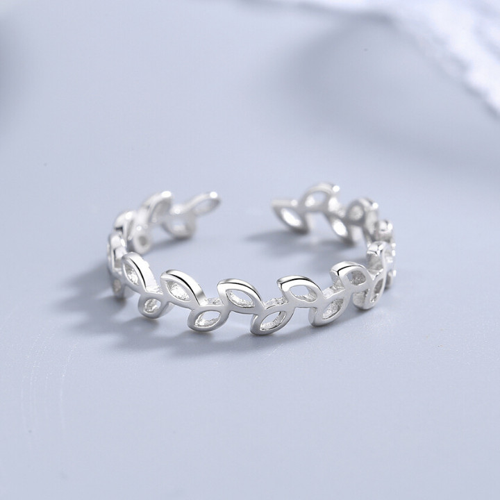Nhẫn Bạc  Nữ  925 vòng nguyệt quế, tự tin chiến thắng.