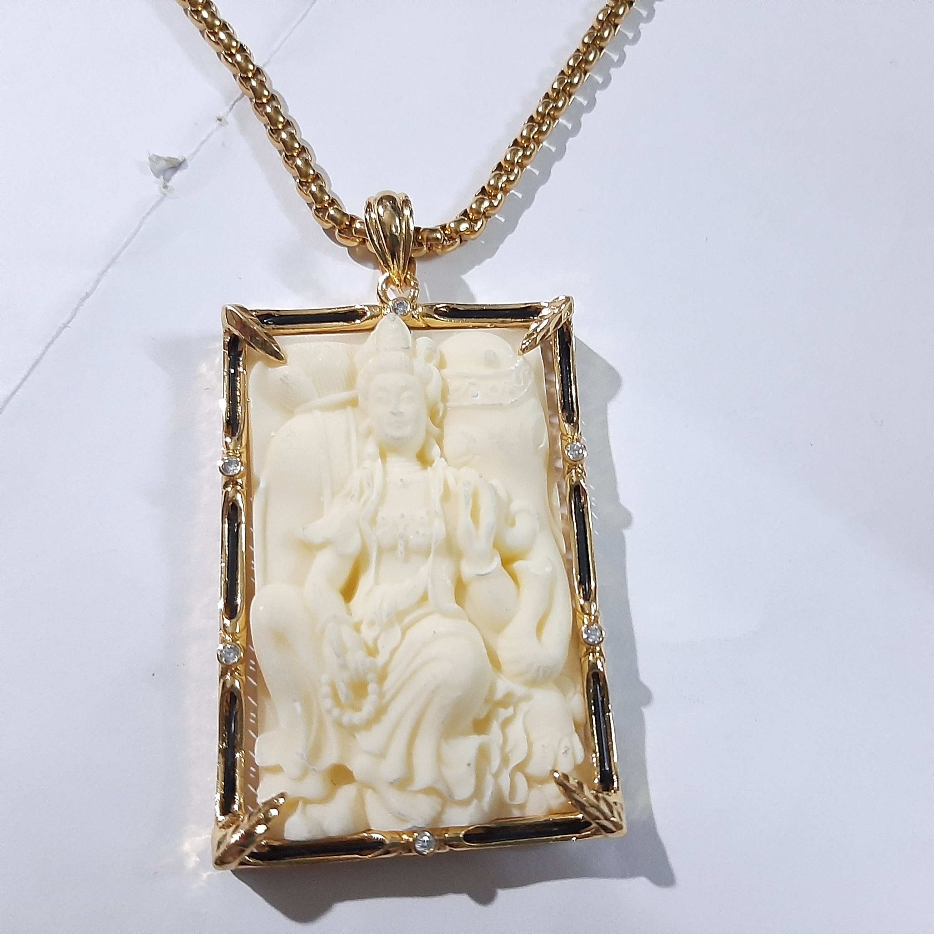 Dây chuyền nam mạ vàng, mặt phật thich ca giả ngà cao cấp, dây titan mạ vàng 18k siêu đẹp, bền màu, rộng 3-4mm, dài 50cm