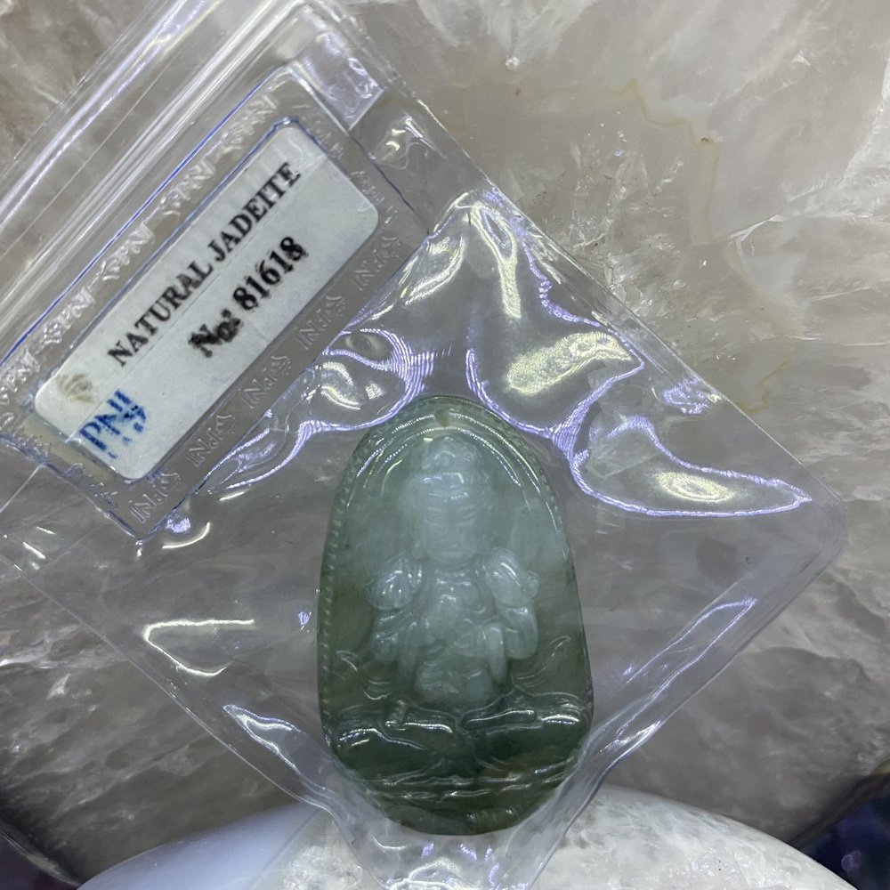Mặt Dây chuyền Phật Bản Mệnh 12 Con Giáp Đá Cẩm Thạch Jadeite Ngọc Phỉ Thúy Phong Thủy Tự Nhiên Kiểm Định