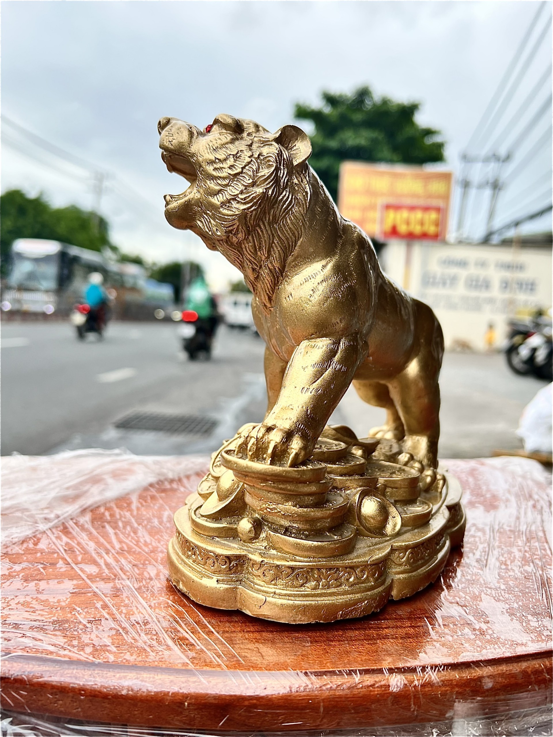 Tượng Hổ Phong Thủy bằng bột đá cao 17cm