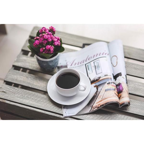 Tách cafe sứ bao gồm Đĩa Lót men trắng dáng quai có xuất xứ Bát Tràng, sang trọng