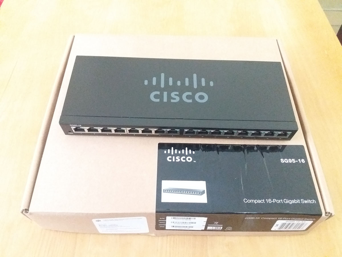 Bộ chia mạng Cisco SG95-16 16 Ports 10/100/1000 Mbps - Hàng nhập khẩu