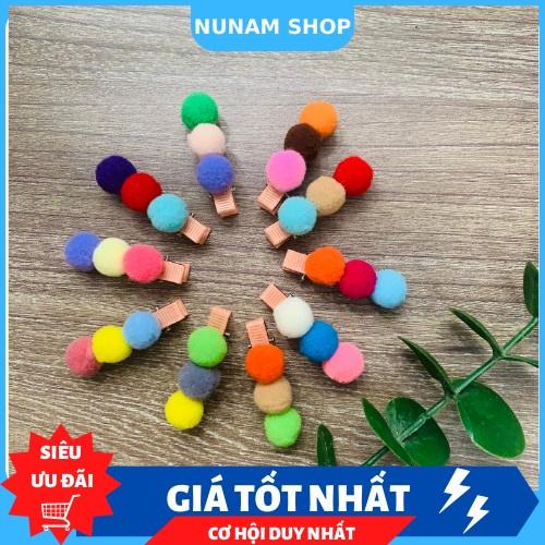 Kẹp tóc mỏ vịt phối cục bông sắc màu xinh xắn cho bé Nunam Shop