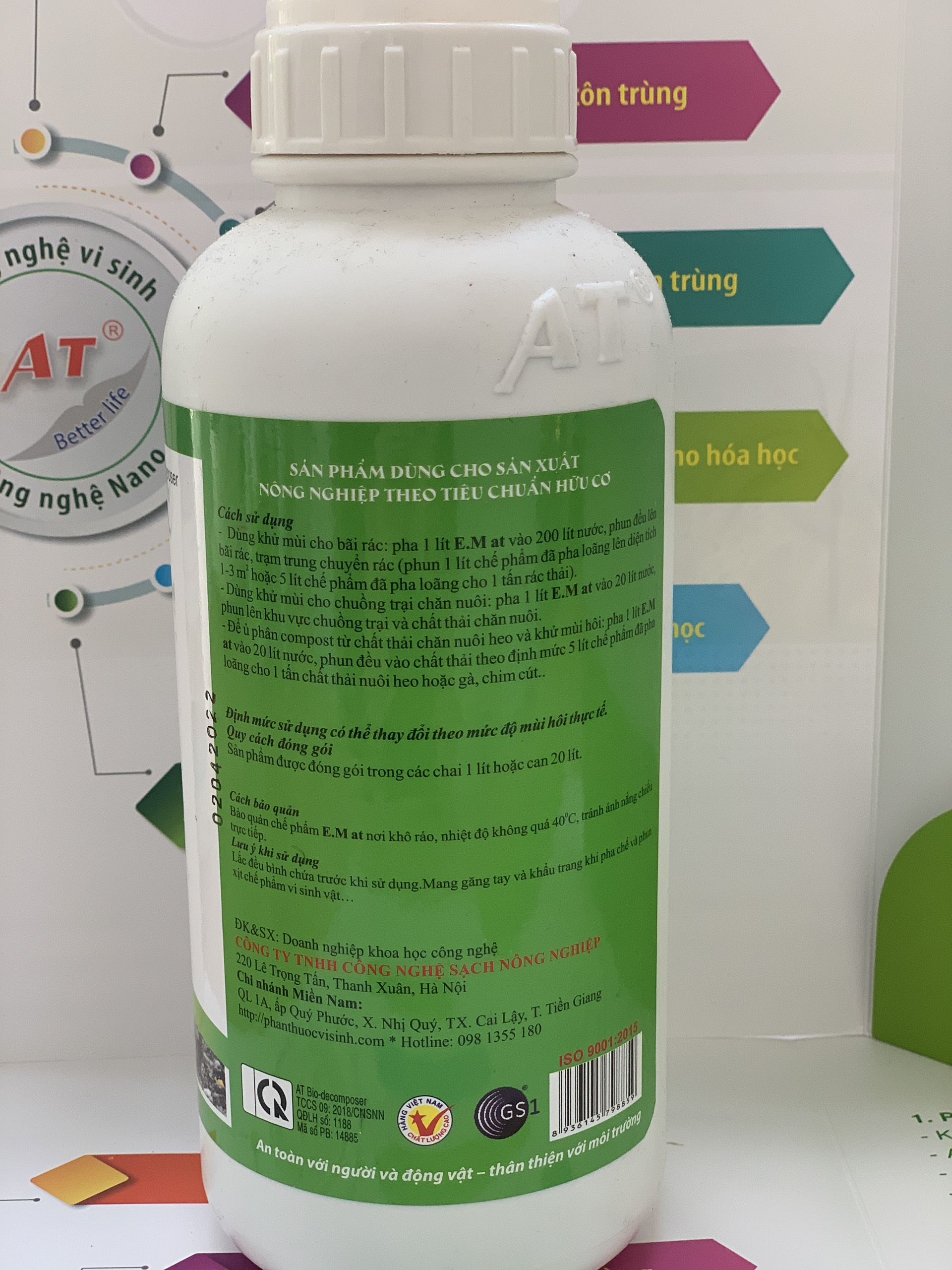 EM AT 1 Lít Giống Gốc Ủ Cá, Ủ Phân, Khử Mùi Hôi Trong Chăn Nuôi Chuồng Trại Làm Trong Nước Ao Hồ