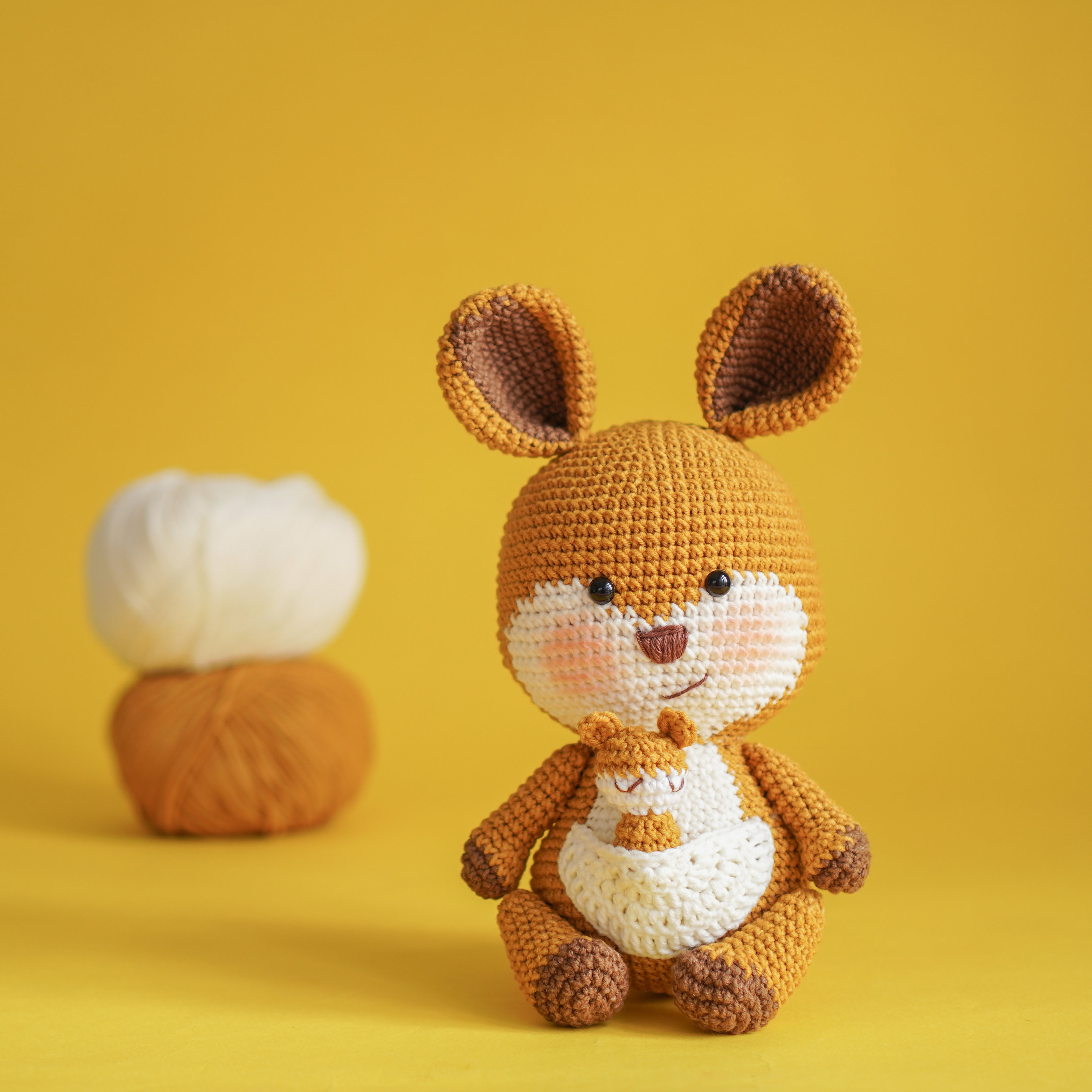 Thú bông móc len handmade Amigurumi, đan móc thú len, đồ chơi len an toàn cho bé - Guru The Kangaroo