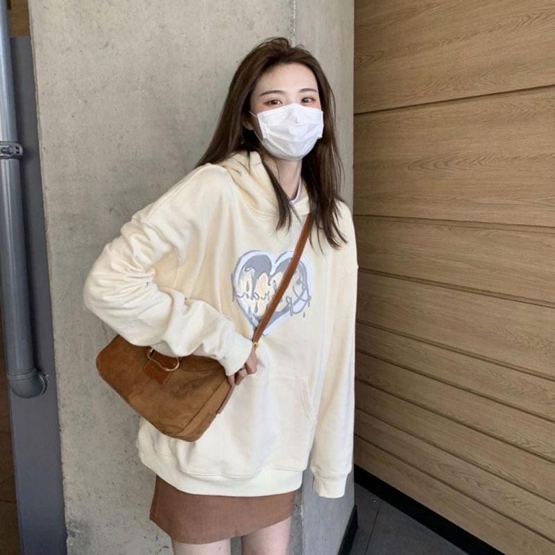 Set uzzlang áo hoodie màu kem kèm chân váy nâu kaki - Hàng chuẩn QCCC