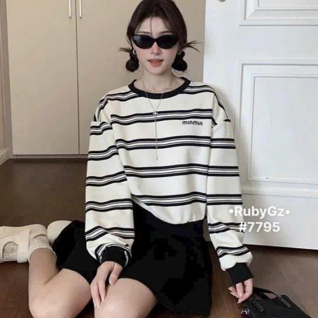 set áo len chân váy,áo len tay dài thêu chữ miumiu mix chân váy xoè có quần bảo hộ T111 BY JOLIE - Be