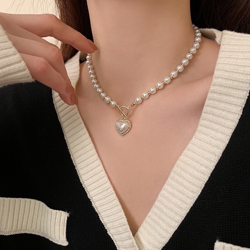 Vòng Cổ Choker Đính Hạt Ngọc Mặt Hình Trái Tim Thời Trang Sang Chảnh