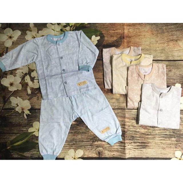 Bộ cotton dài tay khuy giữa Mumy cho bé dưới 1 tuổi