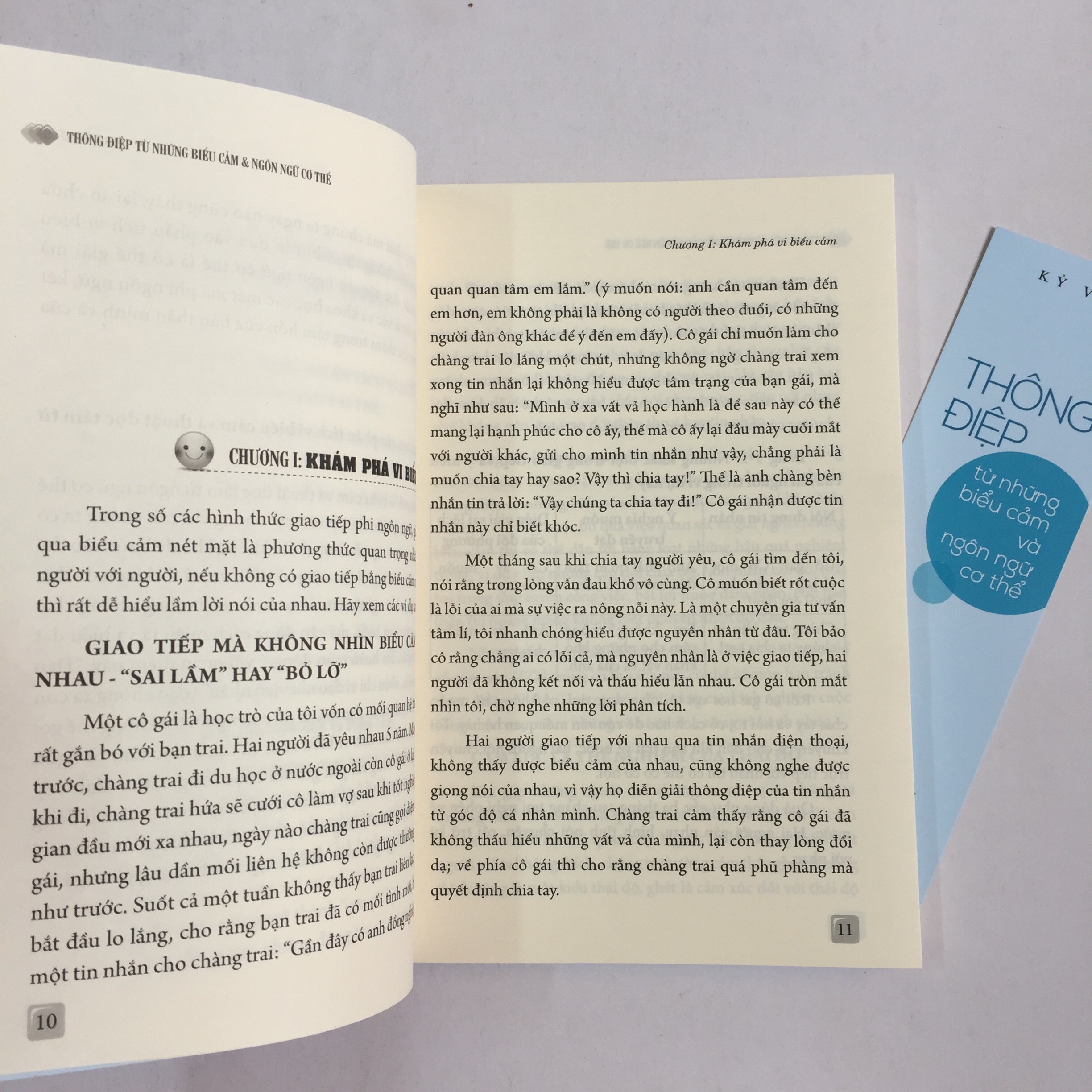 Combo 2 cuốn: Bí Quyết Đọc Tâm - Thấu Hiểu Người Khác Chỉ Trong Giây Lát + Thông Điệp Từ Những Biểu Cảm Và Ngôn Ngữ Cơ Thể + Sức Mạnh Của Những Thay Đổi Tâm Lý Tinh Tế (có bookmark)