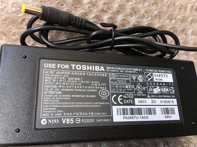 Sạc dành cho Loa kéo Toshiba 15V - 6A