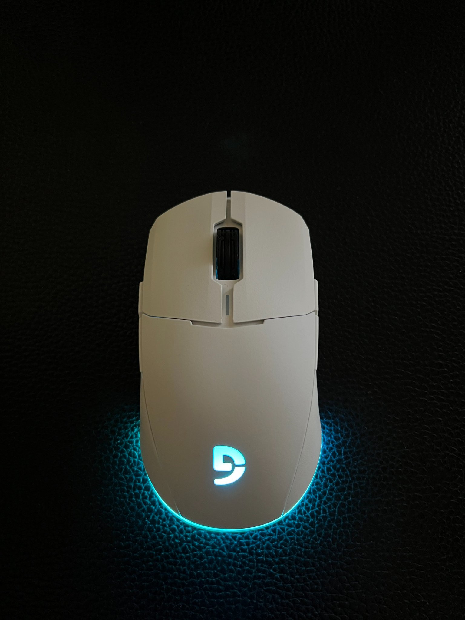 Chuột Gaming Fuhlen D90S RGB Dual mode 2.4G/Type-C - hàng chính hãng