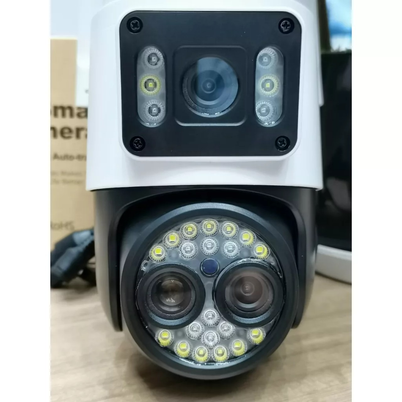 Camera Yoosee 3 Mắt, 2 Màn Hình Ptz Q26D 8Mpx Có Zoom 8X Có Cổng Lan, Có Đèn, Đàm Thoại, Ban Đêm Có Màu Xoay 360 Độ Hàng Chính Hãng