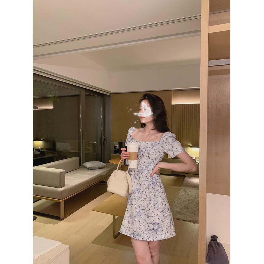 Đầm hoa đại cổ vuông dáng ngắn