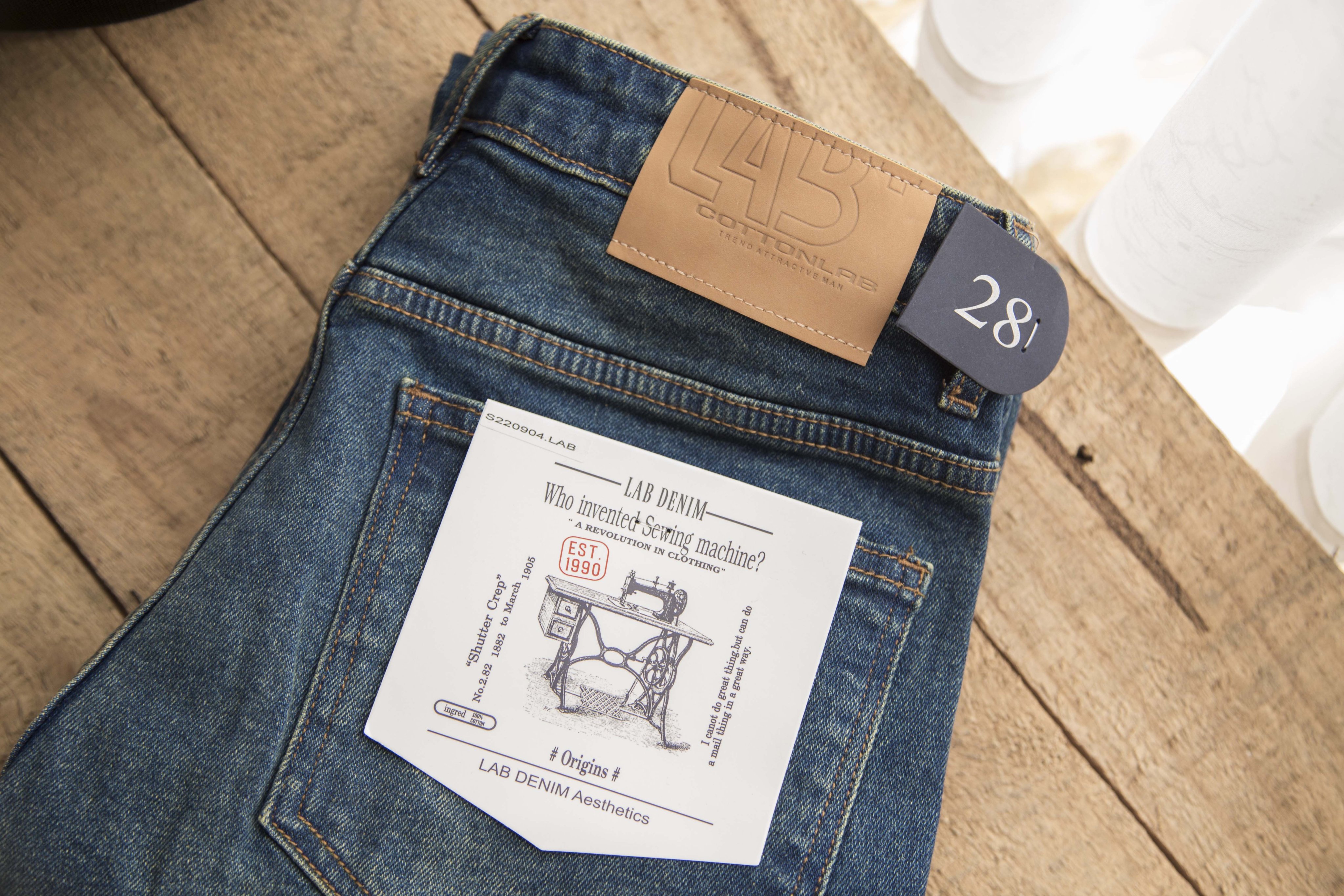 [CHÍNH HÃNG] Quần Jean nam vải Denim co giãn nhẹ form Slim ống đứng | quần nam jean xanh đậm - LAB220904