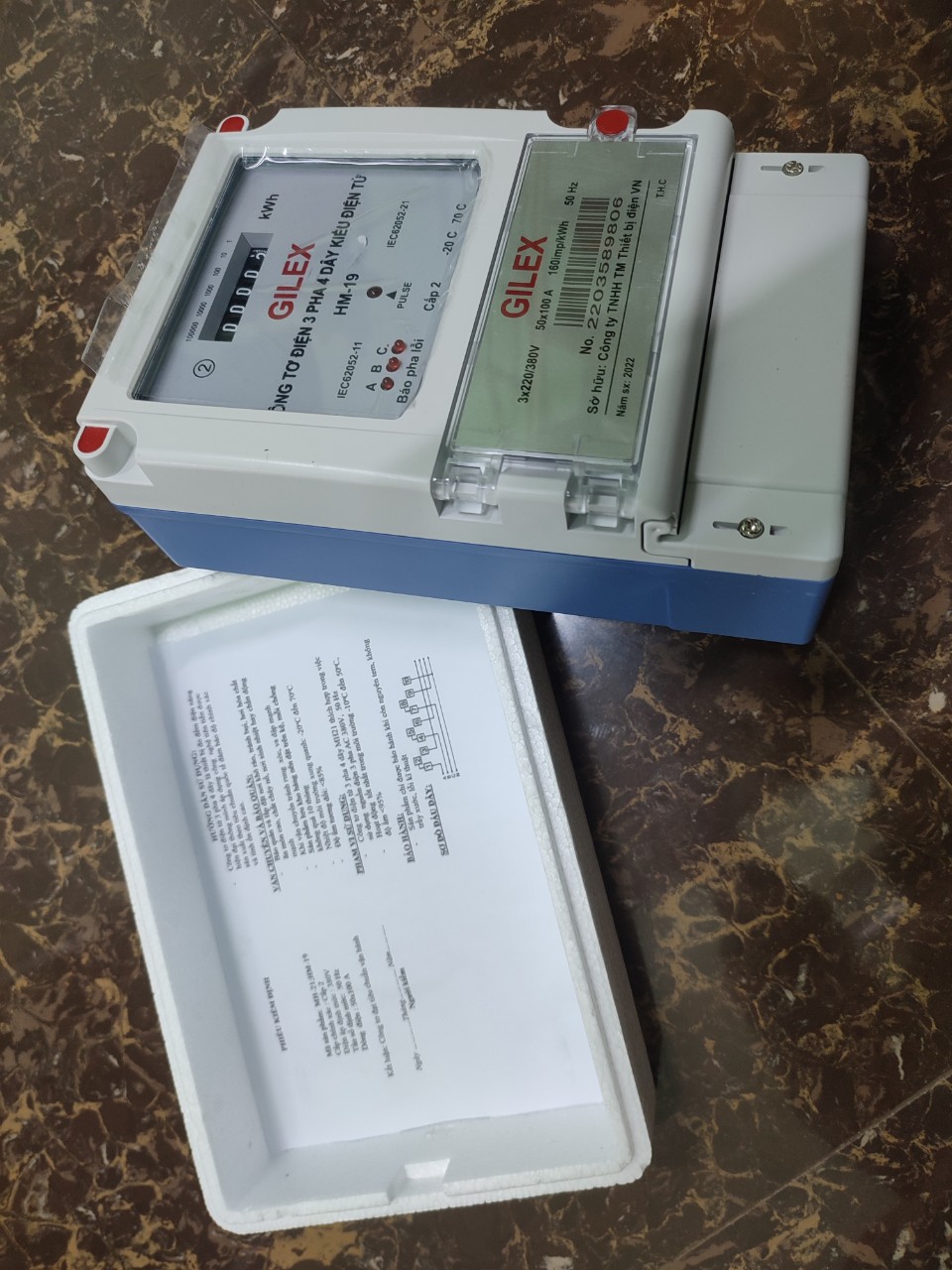 CÔNG TƠ 3 PHA 4 DÂY ĐIỆN TỬ