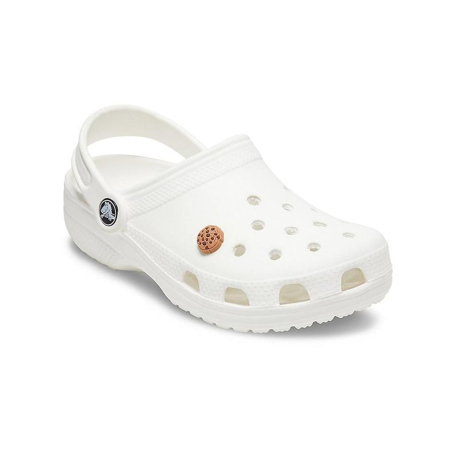 Huy hiệu (Jibbitz) Crocs Chocolate Chip Cookie 10008181 - 1 cái