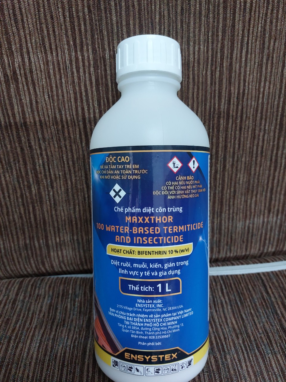 Thuốc diệt muỗi không mùi MAXXTHOR 10SC chai 1000ml