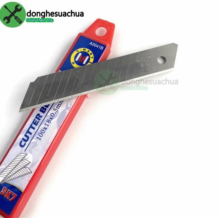 Lưỡi dao rọc giấy C-Mart A0041B 14 rãnh 10 lưỡi/hộp 100 X 18 X 0.5mm