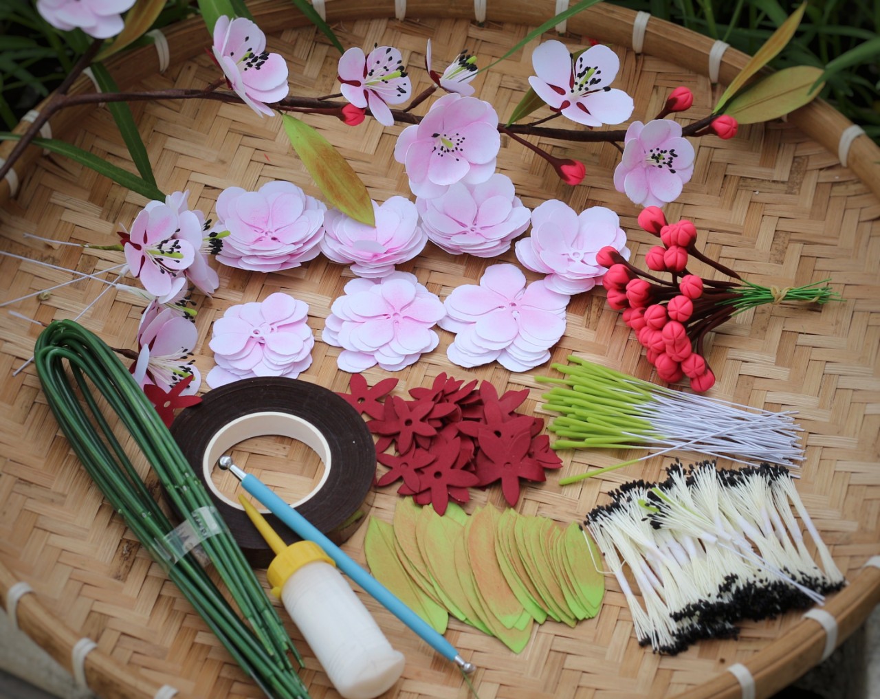 Hoa đào giả trang trí tết- Bộ nguyên liệu làm hoa đào giấy