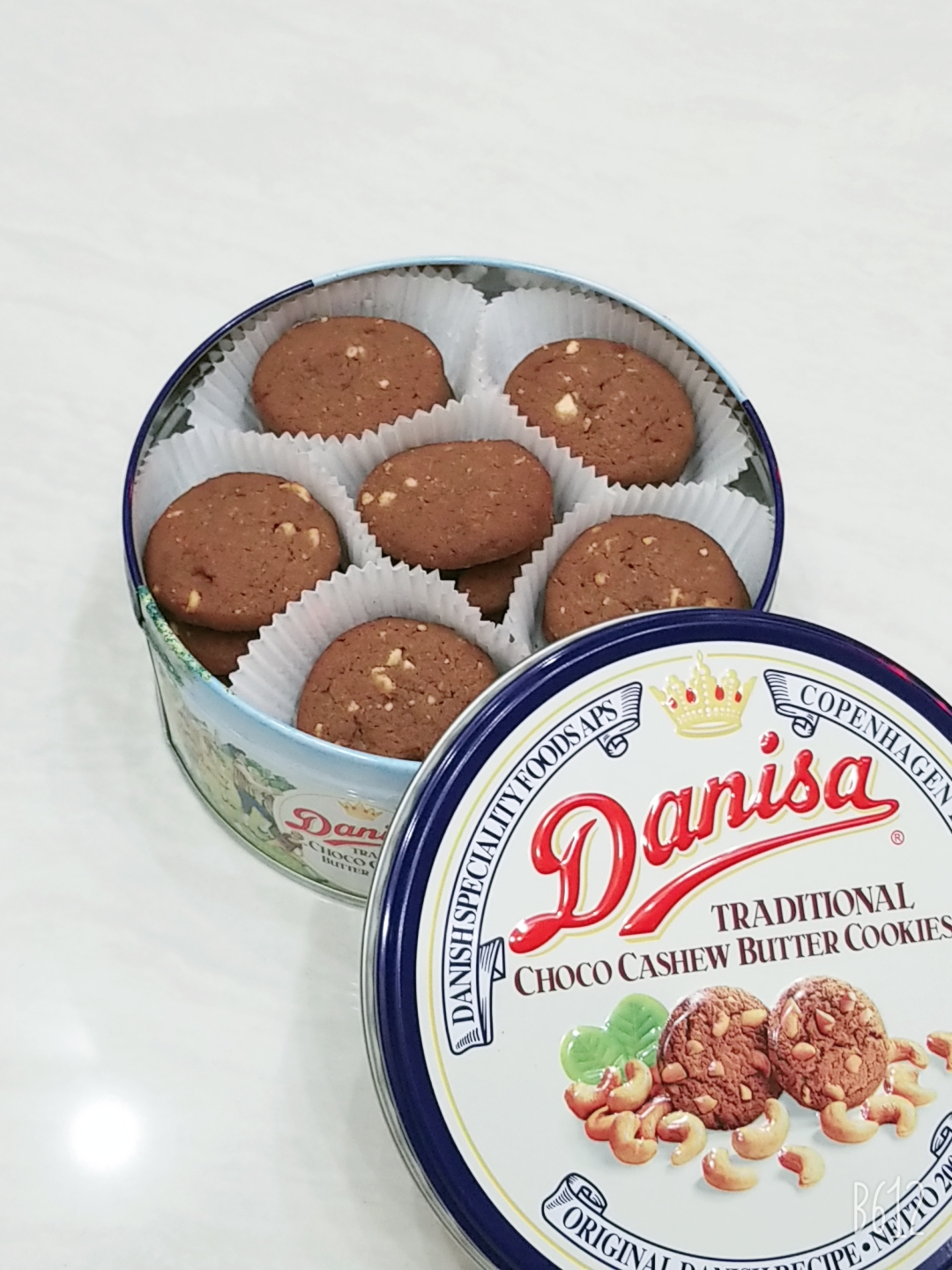 Bánh Quy Bơ Danisa Choco Hạt Điều