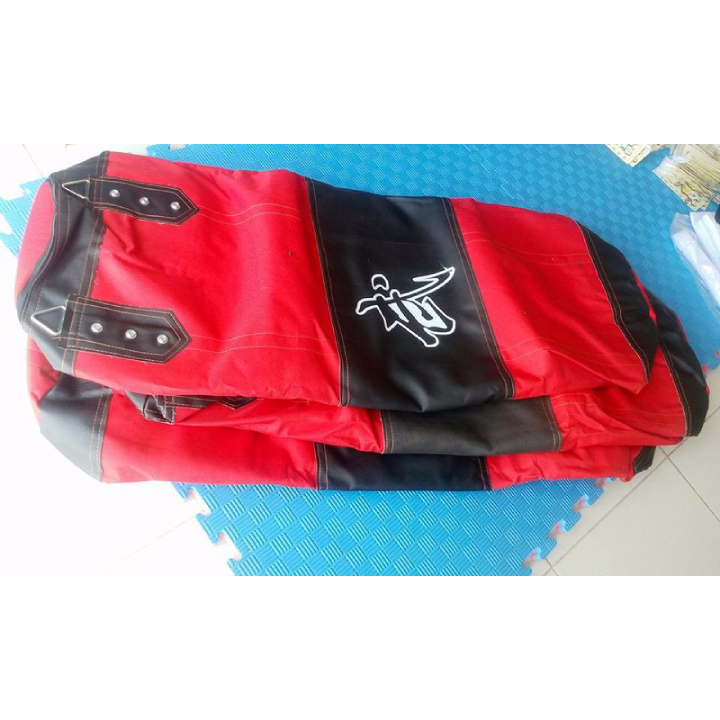 Combo vỏ bao cát đấm bốc boxing 4 lớp dài 105cm, Ø=35cm + Găng tay đấm bốc boxing hổ vằn + Băng đa cuốn tay - Tặng thêm 7 món bao gồm dây xích + móc treo + vít nở sắt + lót tay chân