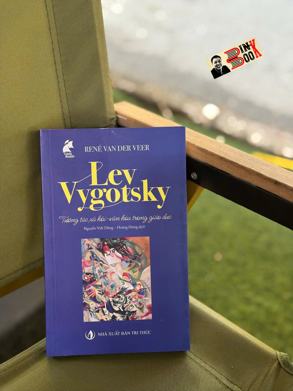 LEV VYGOTSKY TƯƠNG TÁC XÃ HỘI-VĂN HÓA TRONG GIÁO DỤC – René van der Veer – Nguyễn Viết Dũng &amp; Hoàng Hưng dịch - NXB Tri Thức