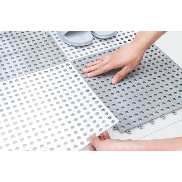 Hình ảnh Combo 6 tấm thảm nhựa chống trơn trượt nhà tắm lỗ ghép kháng khuẩn màu xanh