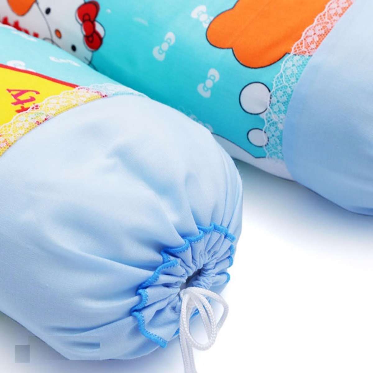 2 gối ôm ka tê  viền ren cho bé(48-13cm