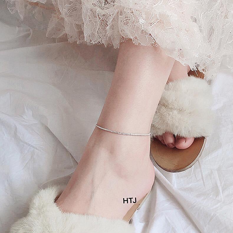 lắc chân nữ bạc XÙ đeo ôm chân nhẹ nhàng, đơn giản vẫn toát lên sự trẻ trung ,năng động