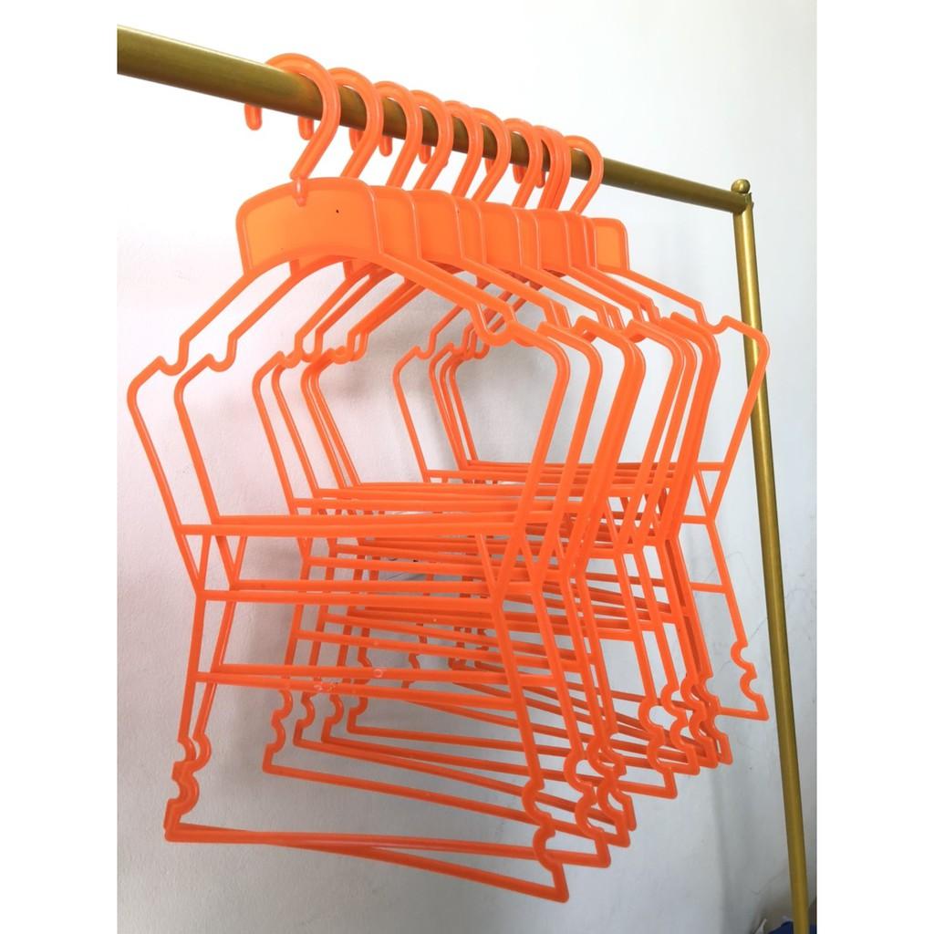 Móc treo quần áo trẻ em, móc bộ trẻ me size to 3-6 tuổi