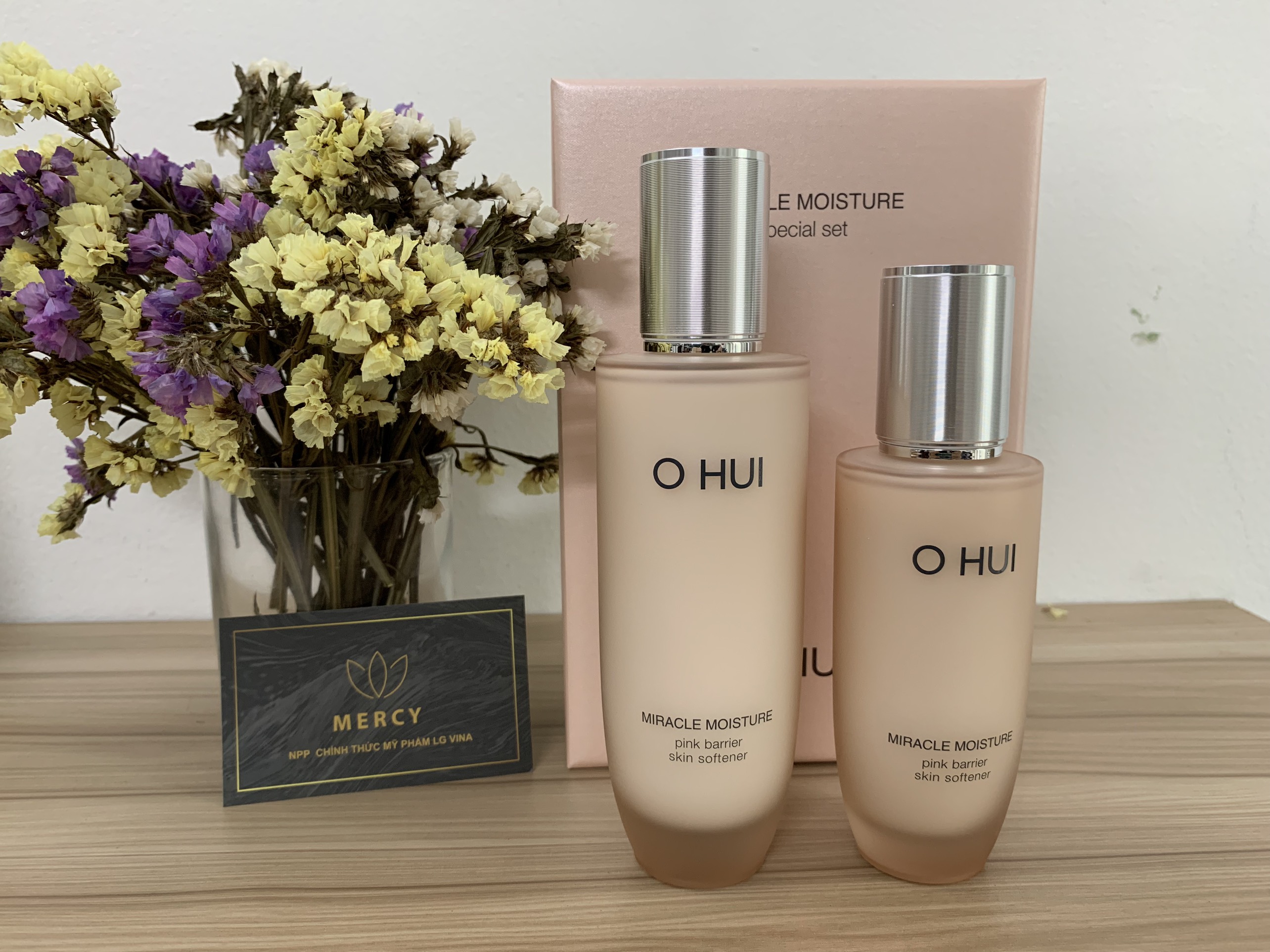 Bộ nước cân bằng OHUI Miracle Moisture Skin Softener Special Set