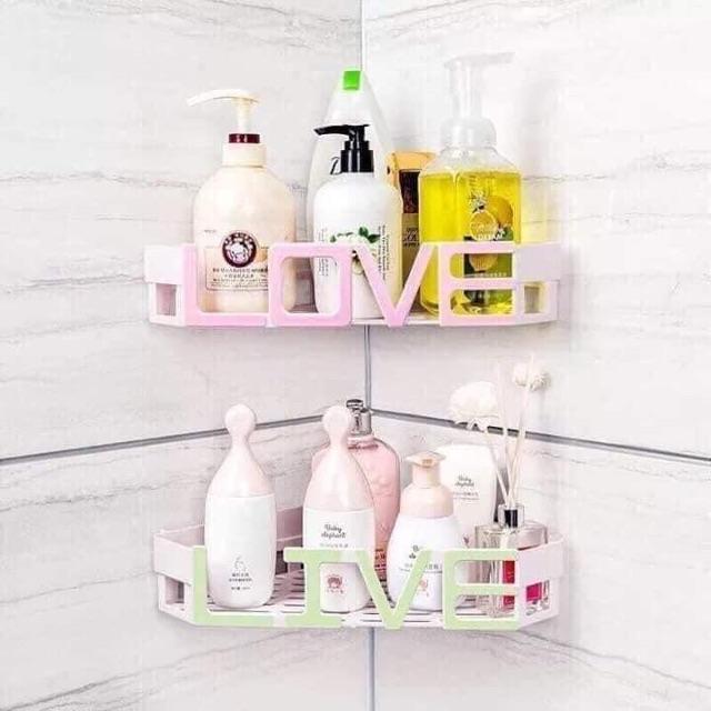 Kệ góc chữ LOVE xinh xắn