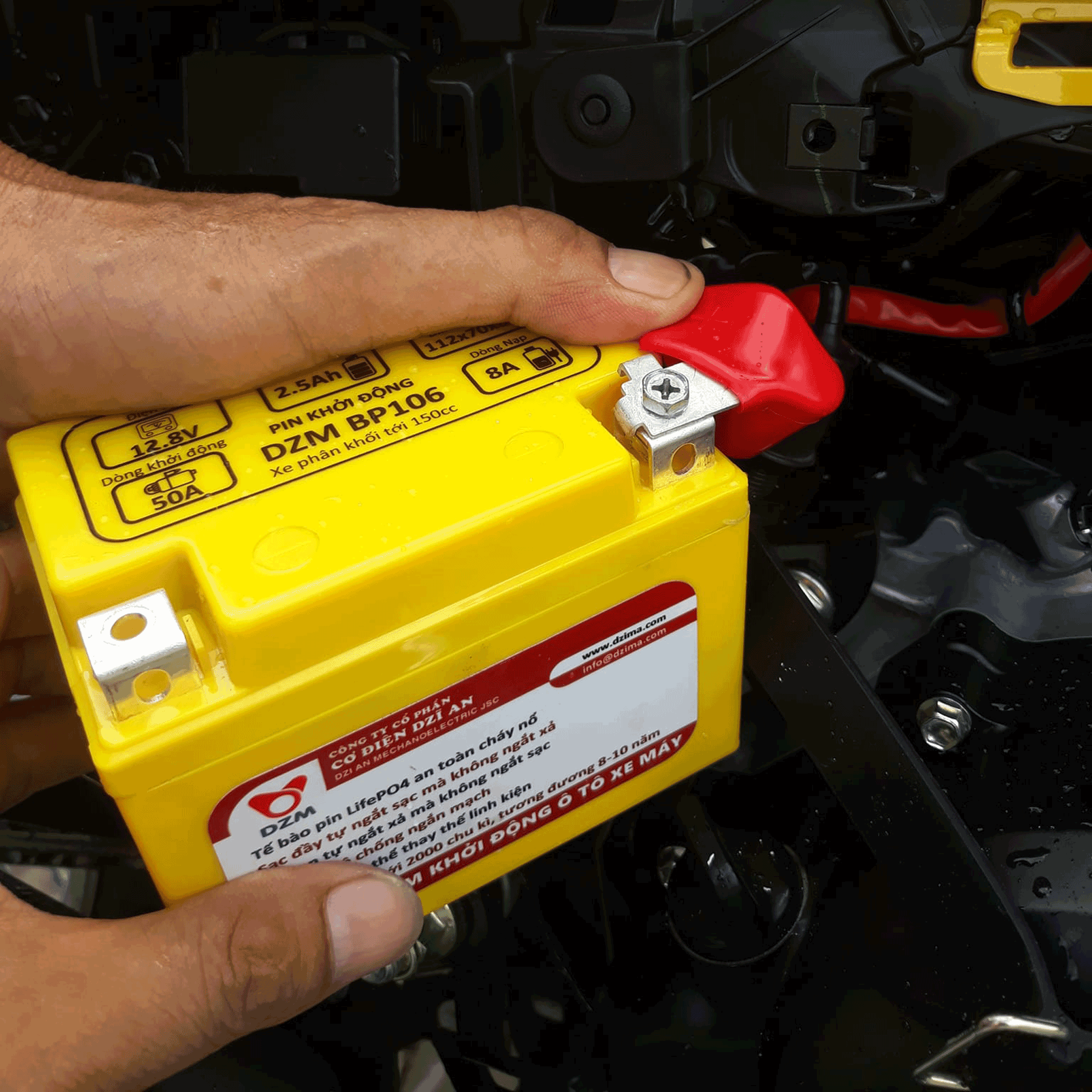 Pin khởi động Xe máy DZM BP106, Tuổi thọ 8-10 năm | Thay Ắc quy chì | Pin Lithium LifePO4 | 12V - 2.5Ah - 50A