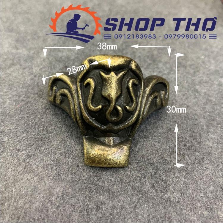 Chân hộp giả cổ Tường Vân