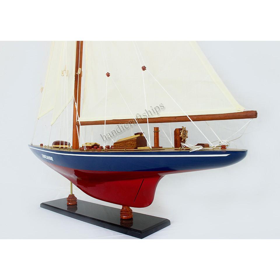 Mô hình thuyền gỗ phong thủy Endeavour Xanh - Đỏ