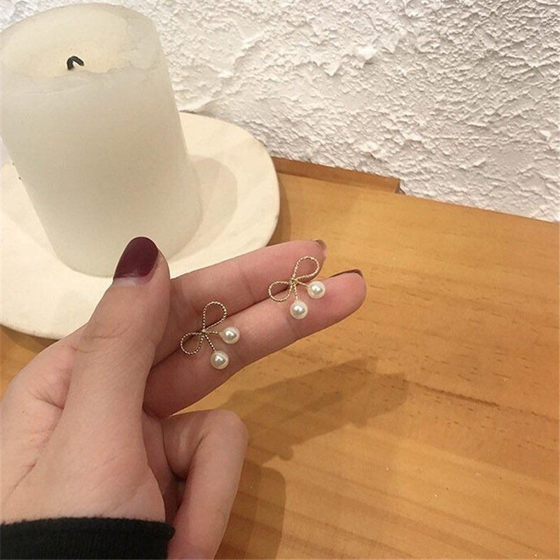 Khuyên tai nơ cực kì lộng lẫy phụ kiện phụ nữ