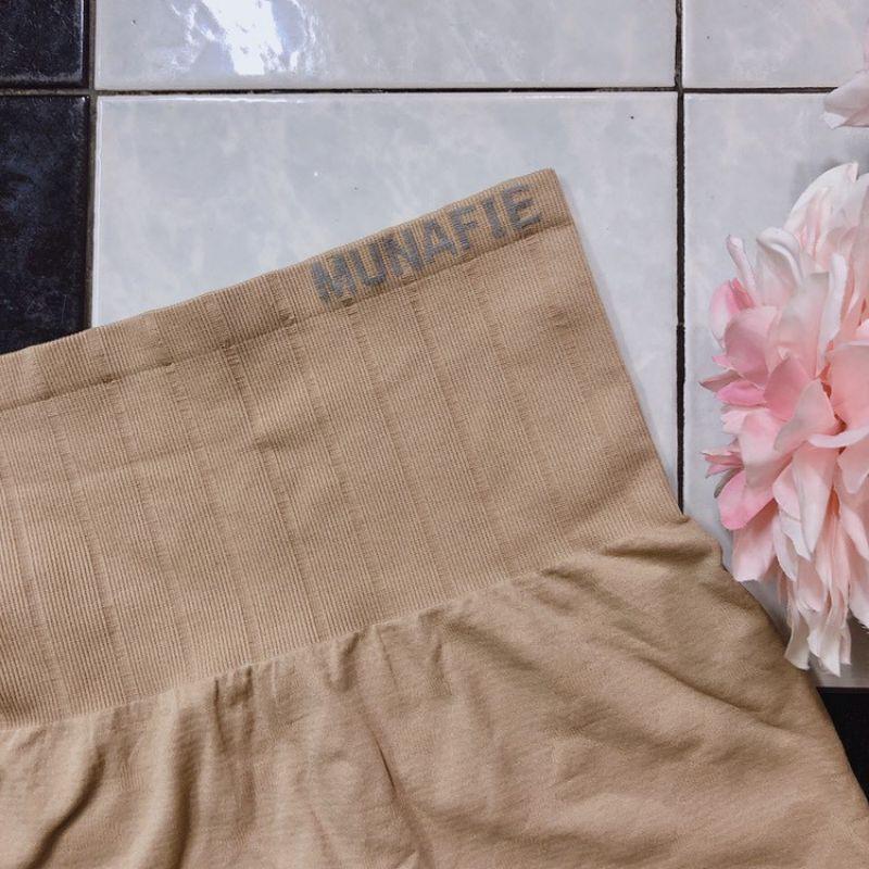 Quần gen nịch bụng định hình, Chất liệu thun cotton cao cấp có độ co giãn tốt